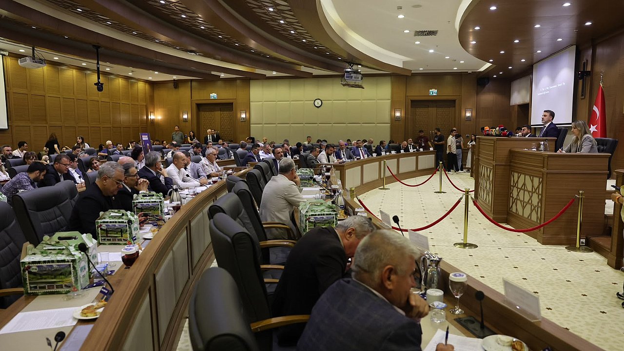 Büyükşehir Meclisi’nden stratejik kararlar