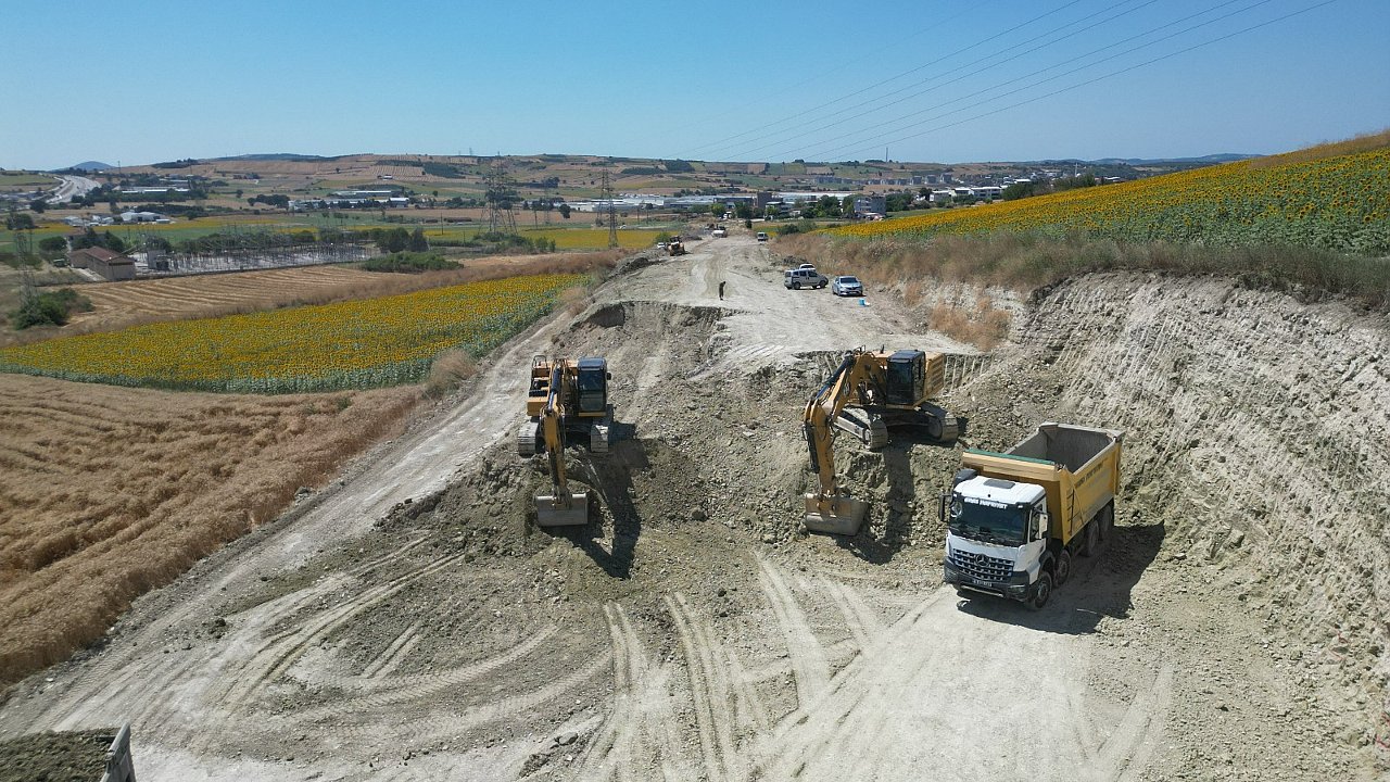 Büyükşehir, Nilüfer'de yeni yollar açıyor
