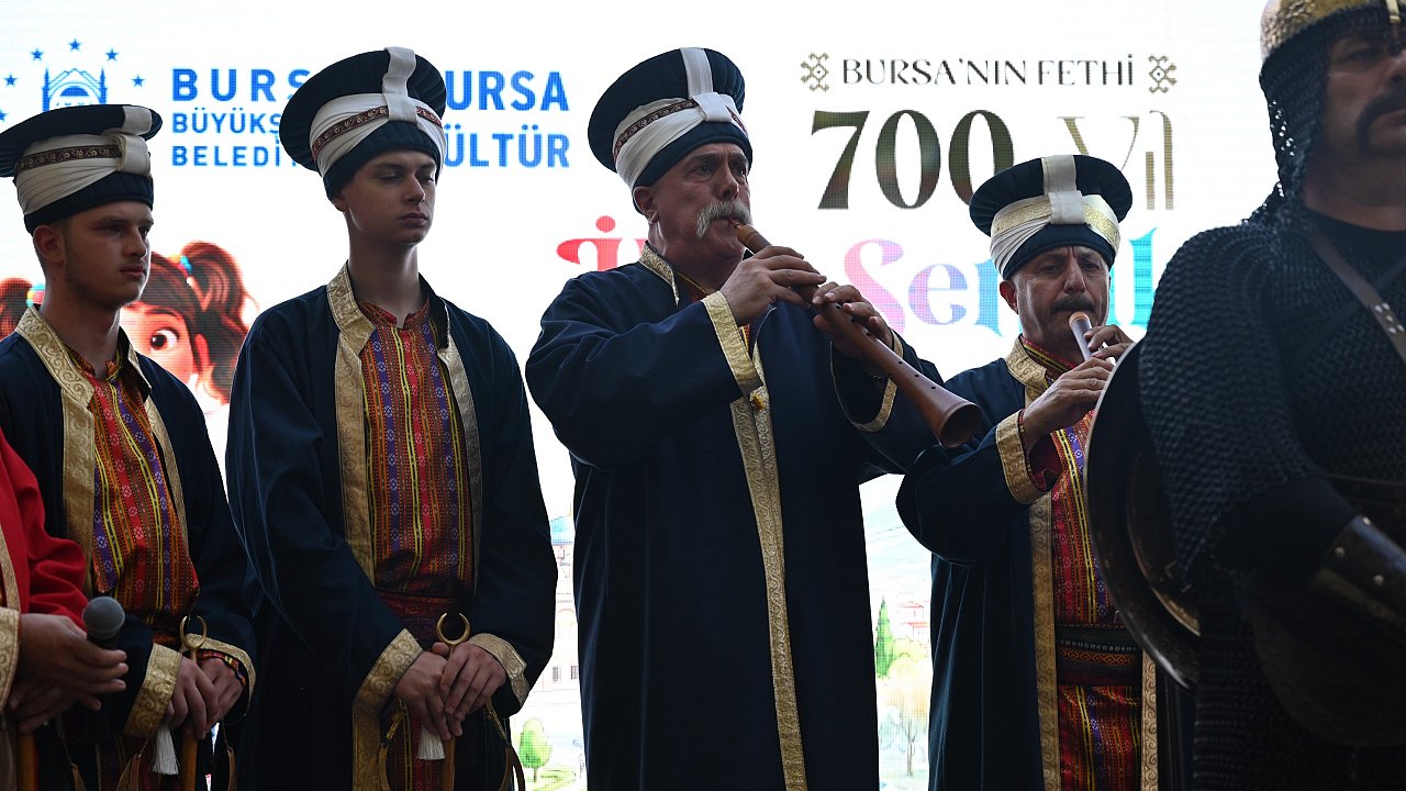 Fethin 700. yılında ilçe şenlikleri Osmangazi'den başladı