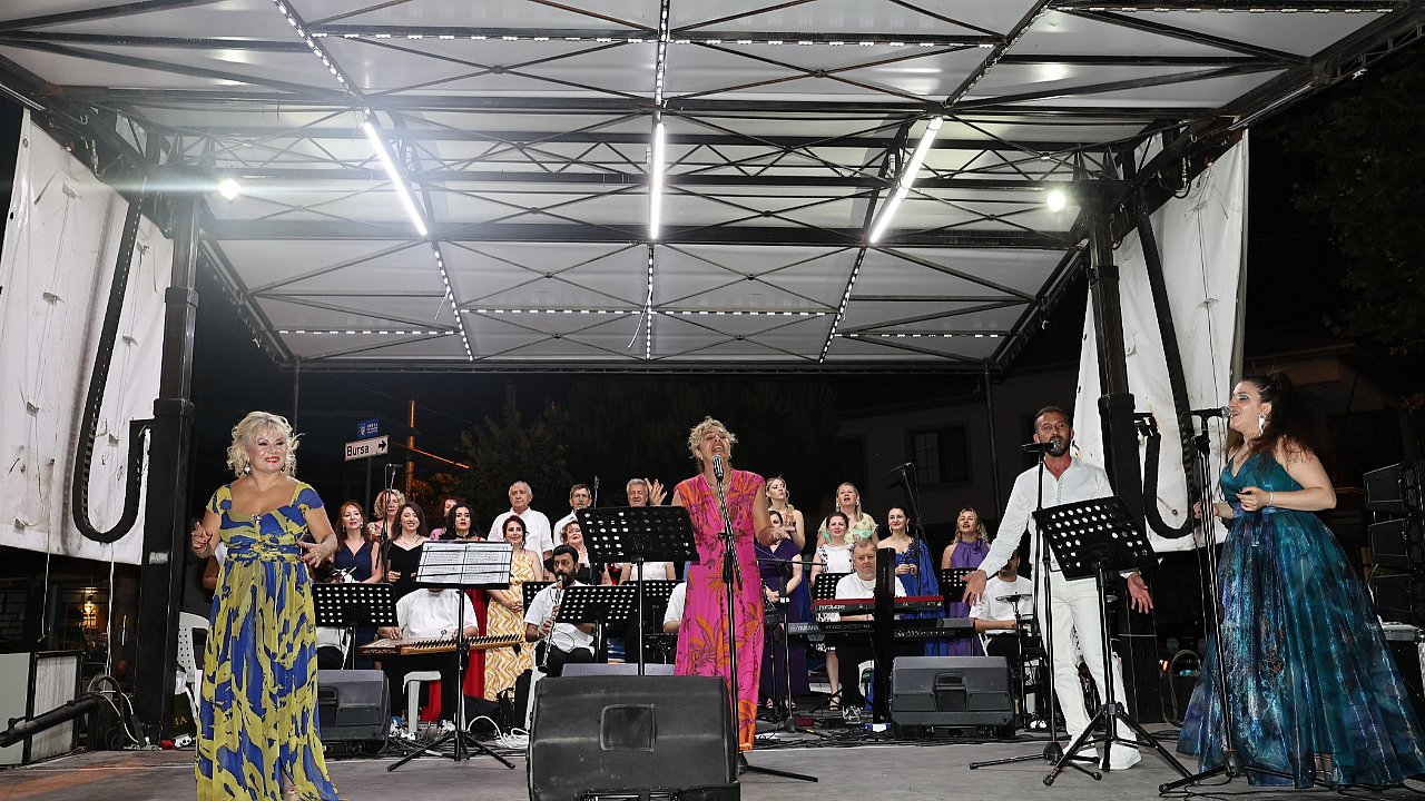 Gölyazı’da Sezen Aksu gecesi