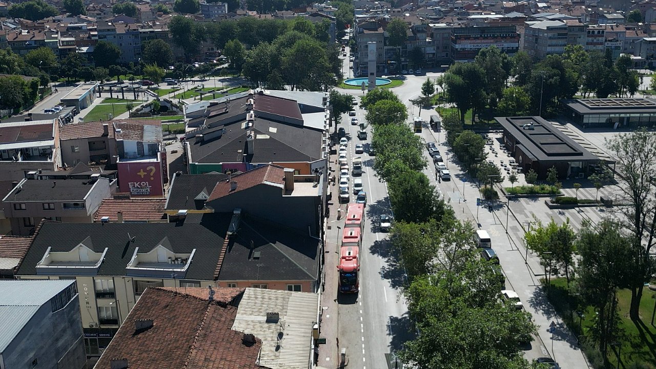 İnegöl'e metrobüs geliyor