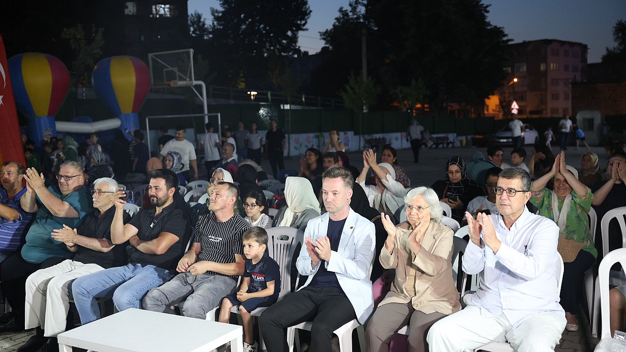 Mahalle Şenliği Coşkusu Demirtaşpaşa ve Elmasbahçeler’i Sardı
